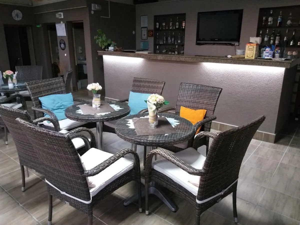 **  Alexander Hotel Asenovgrad Bulgaristan